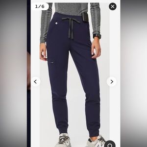 Figs Zamora jogger scrub pants. Color navy. Size medium tall.